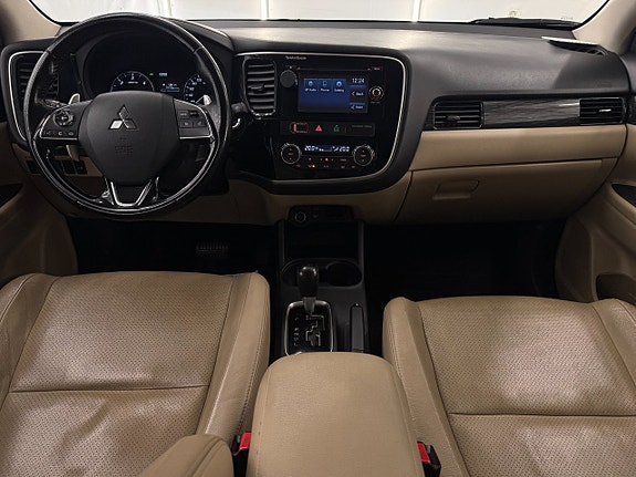 Mitsubishi Outlander 17 of 19