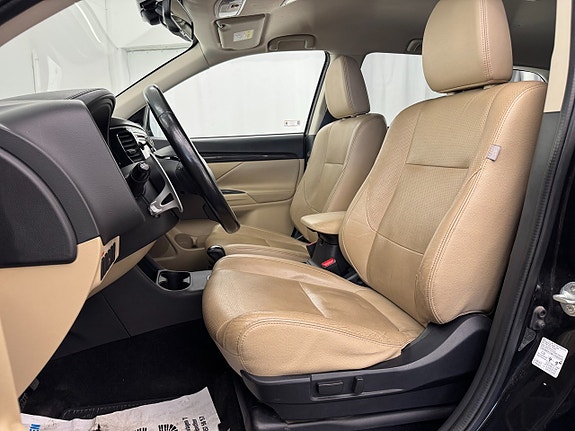 Mitsubishi Outlander 8 of 19