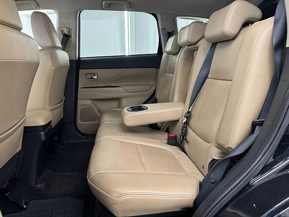 Mitsubishi Outlander 9 of 19