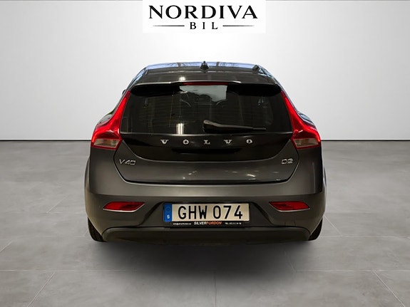 Volvo V40 5 of 5