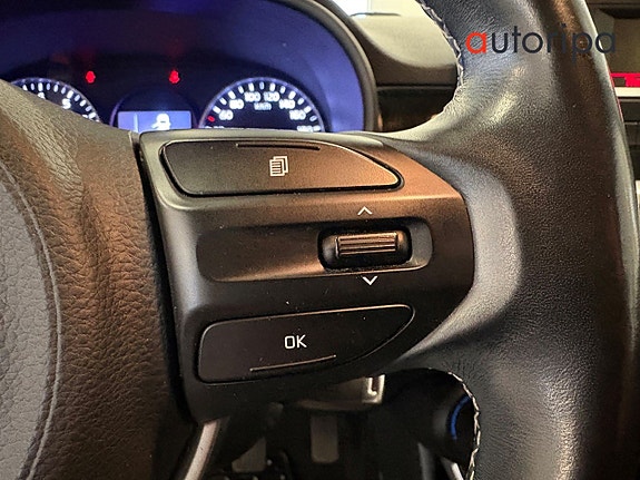 Kia Picanto 8 of 15
