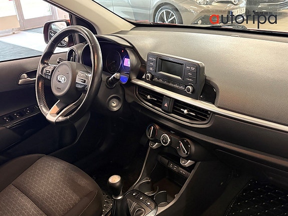 Kia Picanto 10 of 15
