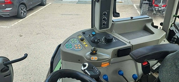 Fendt 312 Vario 7 of 11