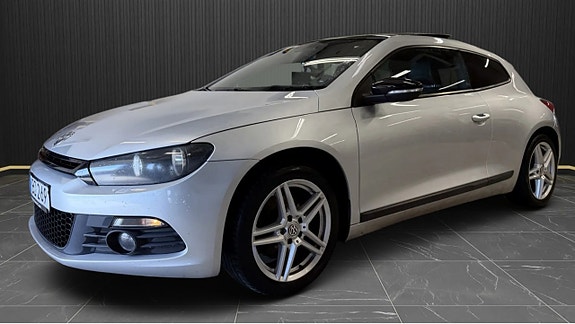 Volkswagen Scirocco 2 of 5