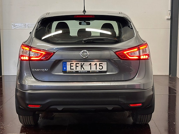 Nissan Qashqai 3 of 5
