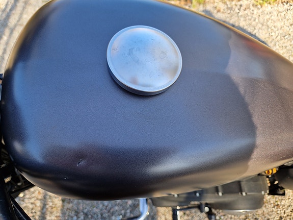 Harley-Davidson Iron 883 XL 5 of 6