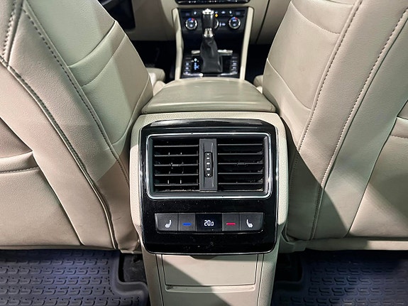 Skoda Superb 23 of 27