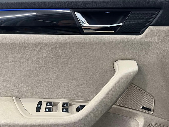 Skoda Superb 24 of 27