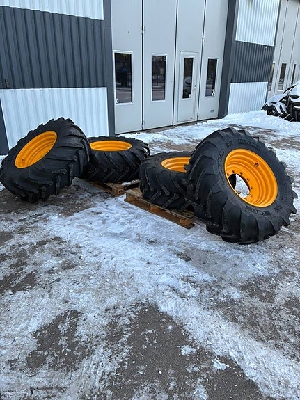 Michelin 460/70R24 kompletta