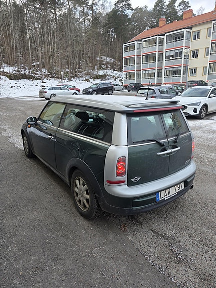 MINI Cooper 4 of 5