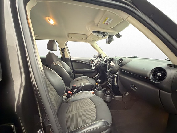 MINI Countryman Cooper 9 of 26
