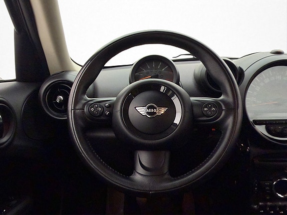 MINI Countryman Cooper 13 of 26