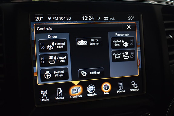 Jeep Grand Cherokee 19 of 28