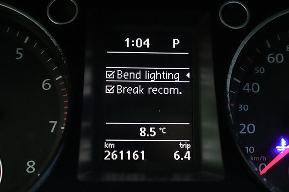 Volkswagen Passat 8 of 17