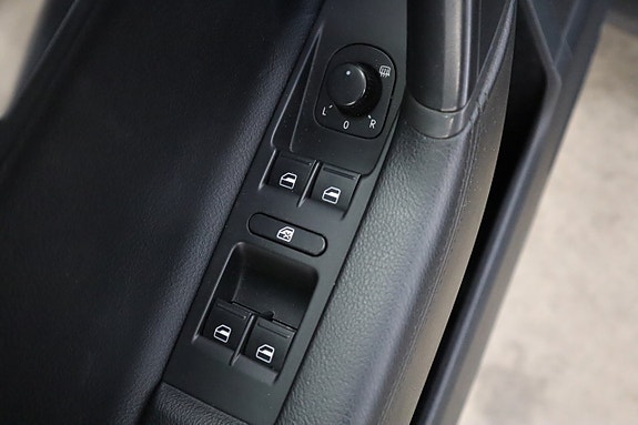 Volkswagen Passat 7 of 17
