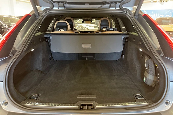 Volvo V90 26 of 28