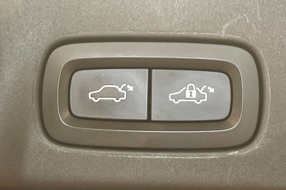 Volvo V90 27 of 28