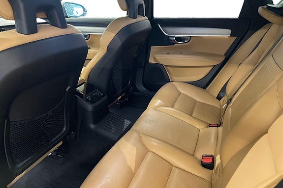 Volvo V90 25 of 28