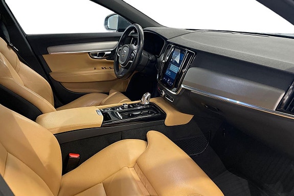 Volvo V90 23 of 28