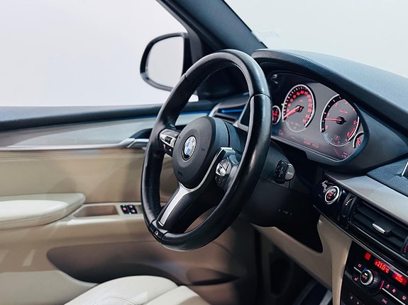 BMW X5 4 of 5