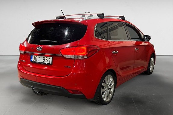 Kia Carens 7 of 17