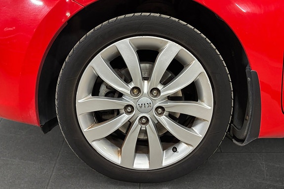 Kia Carens 16 of 17