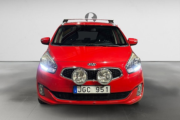 Kia Carens 10 of 17