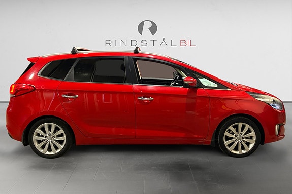 Kia Carens 8 of 17