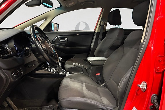 Kia Carens 3 of 17