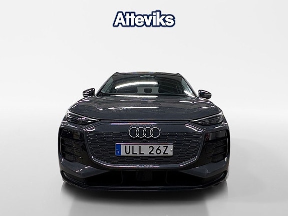 Audi Q6 e-tron 6 of 12