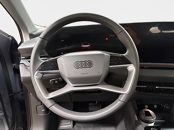 Audi Q6 e-tron 10 of 12