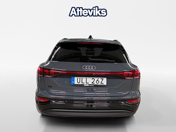 Audi Q6 e-tron 4 of 5