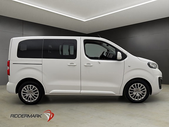 Peugeot Traveller 2 of 5