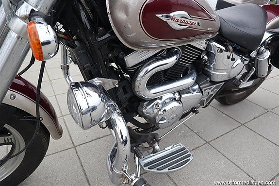Suzuki VZ 800 Marauder 53hk Väskor Renoveringsobjekt se utrustning 17 of 18