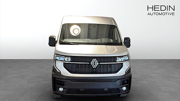 Renault Master 8 of 12