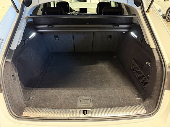Audi A4 10 of 19