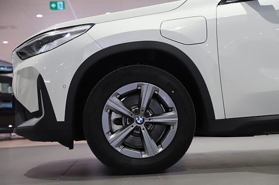 BMW X1 4 of 5