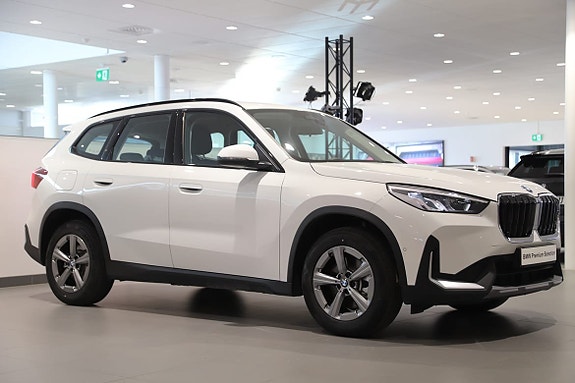 BMW X1 2 of 5