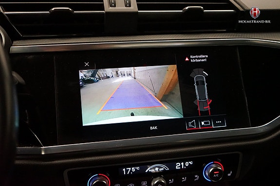 Audi Q3 15 of 21