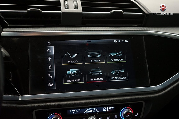 Audi Q3 17 of 21