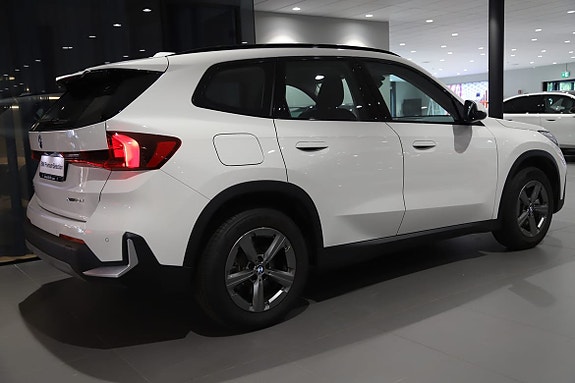 BMW X1 7 of 11