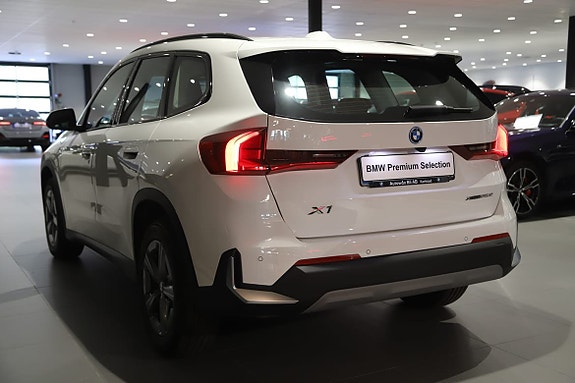 BMW X1 6 of 11