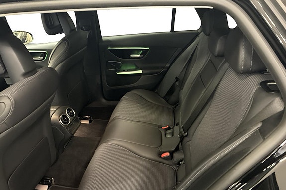 Mercedes-Benz C300 e 9 of 12