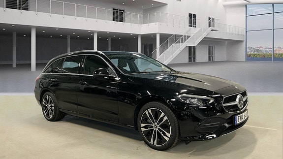 Mercedes-Benz C300 e 4 of 5