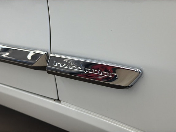 Volvo S90 16 of 25