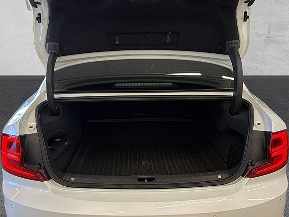Volvo S90 9 of 25