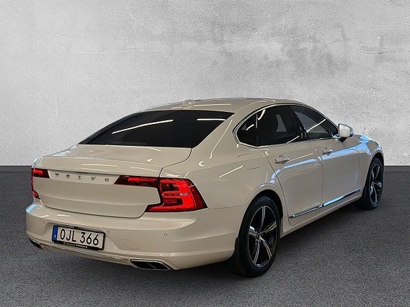 Volvo S90 5 of 25