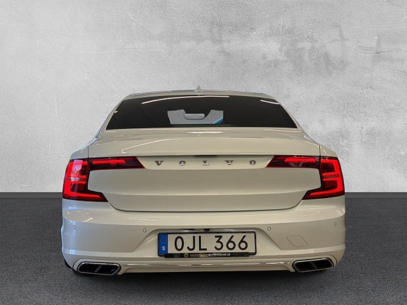 Volvo S90 4 of 25