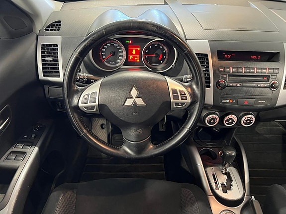 Mitsubishi Outlander 7 of 17