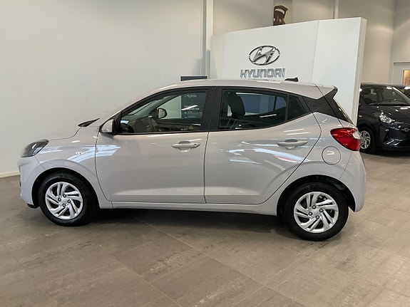 Hyundai i10 5 of 24